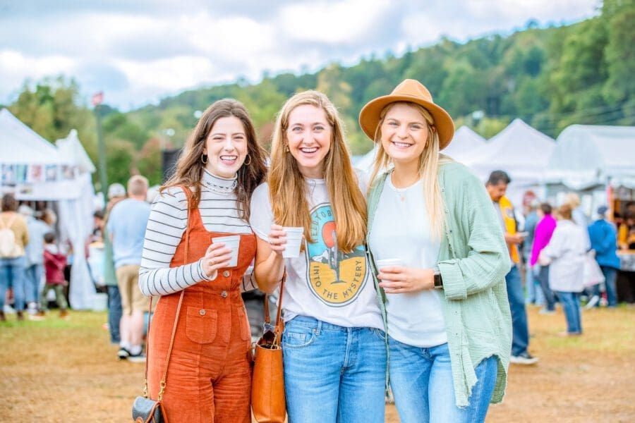 girls at apple festival